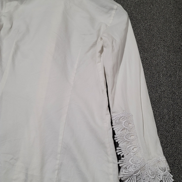 Escada Blouse with lace - Picture 7 of 7